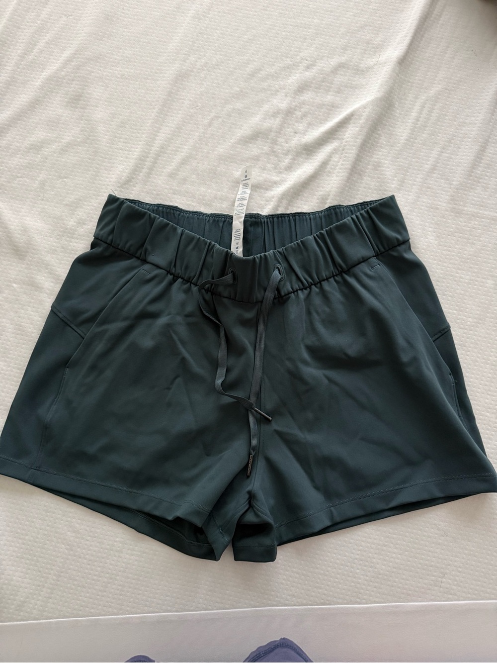 Lululemon Women's Drawstring Active Shorts in Green